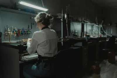 The Hidden Goldmine: How Small Electronics Recycling Businesses Are Thriving in 2025